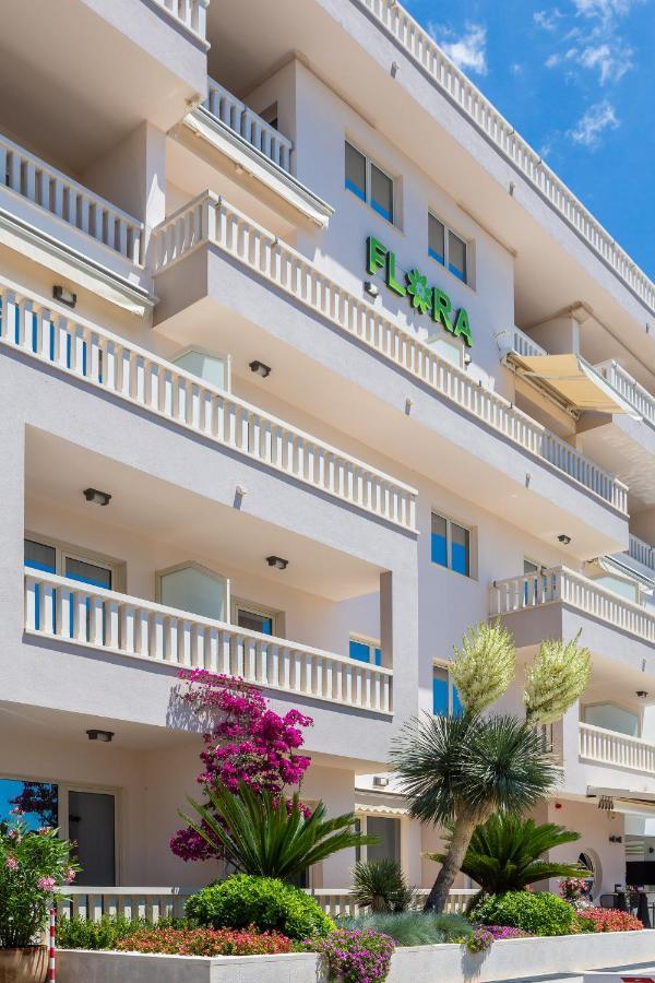 Aparthotel Flora Tučepi Dış mekan fotoğraf