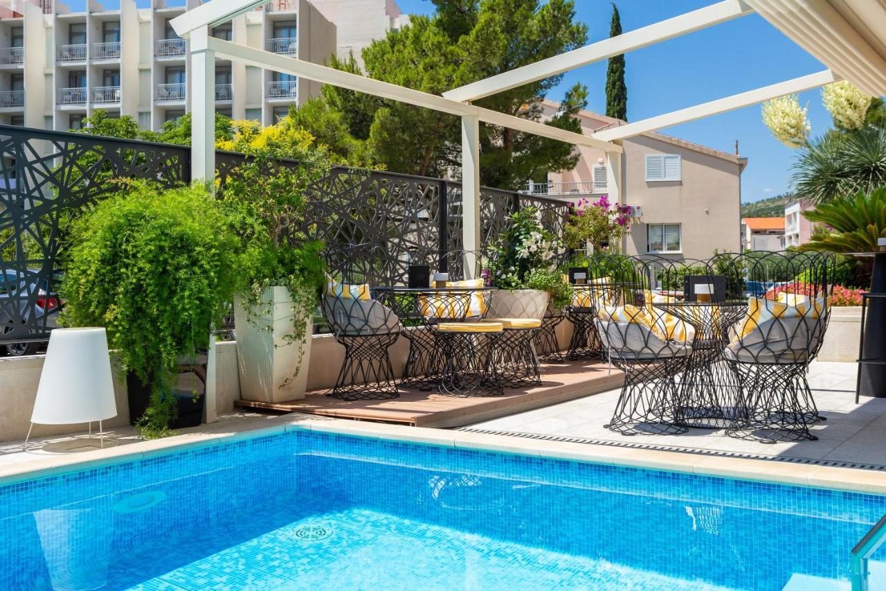 Aparthotel Flora Tučepi Dış mekan fotoğraf